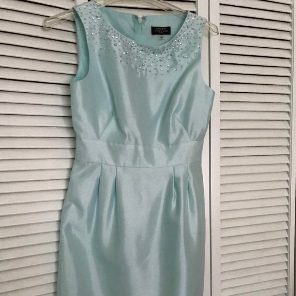 Authentic Tahari Arthur S. Levine dress NWOT
